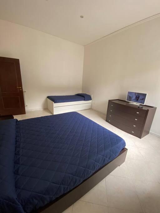נאפולי Holiday House Duomo 202 מראה חיצוני תמונה